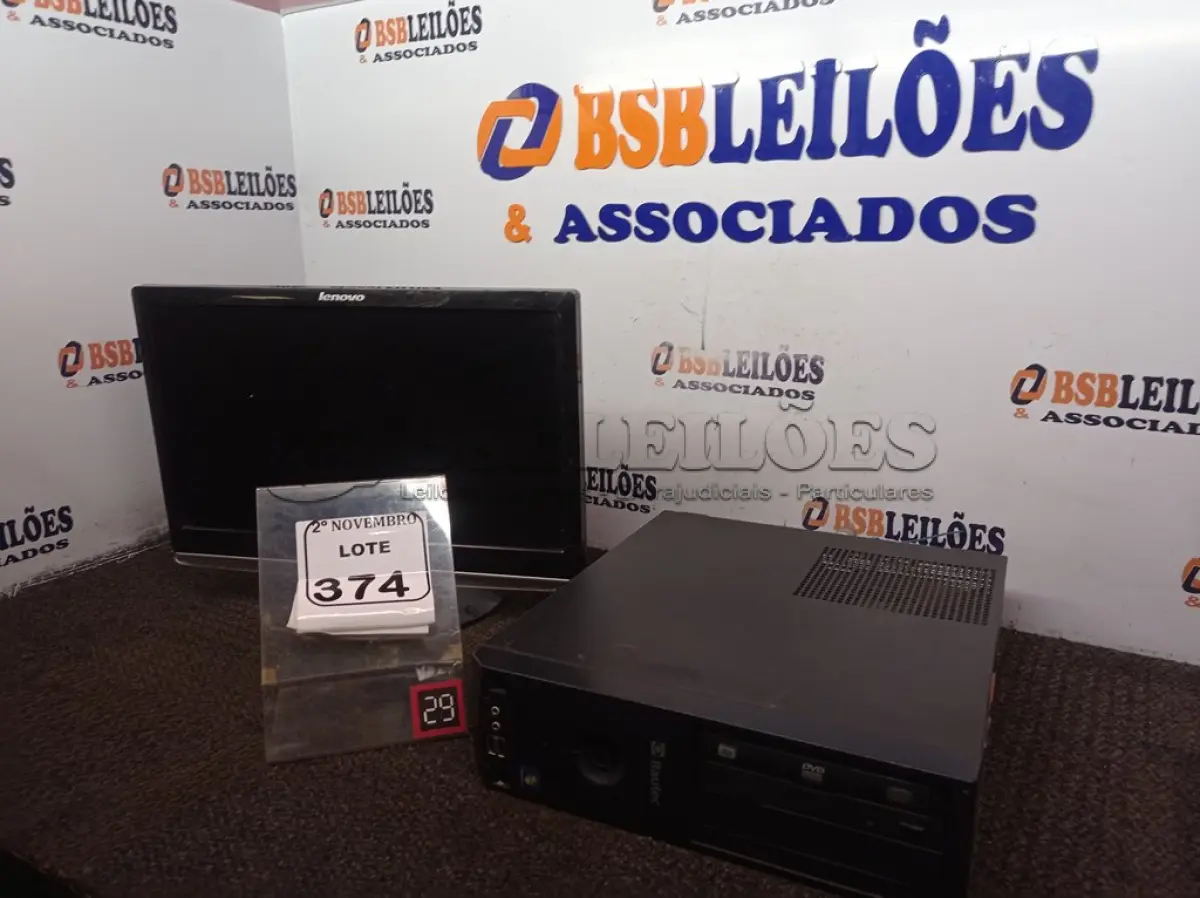 LOTE 374 - 01 CPU ITAUTEC, 01 MONITOR LENOVO E TECLADO. (NO ESTADO) ATENÇÃO! FAZER A VISITAÇÃO ANTES DE ARREMATAR, NÃO SABEMOS SE FUNCIONA. LEILÃO NÃO TEM GARANTIA E NEM DEVOLUÇÃO, SUJEITO A POSSÍVEIS AVARIAS VISÍVEIS/OCULTAS E/OU AUSÊNCIA DE COMPONENTES.