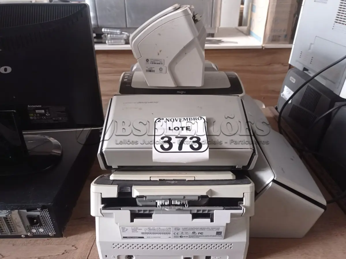 LOTE 373 - 10 SCANNERS MARCA FUJITSU. (NO ESTADO) ATENÇÃO! FAZER A VISITAÇÃO ANTES DE ARREMATAR, NÃO SABEMOS SE FUNCIONA. LEILÃO NÃO TEM GARANTIA E NEM DEVOLUÇÃO, SUJEITO A POSSÍVEIS AVARIAS VISÍVEIS/OCULTAS E/OU AUSÊNCIA DE COMPONENTES.