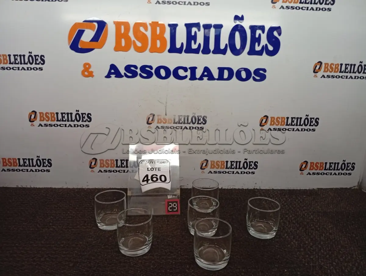 LOTE 460 - 06 COPOS DE WISK. (NO ESTADO) ATENÇÃO! FAZER A VISITAÇÃO ANTES DE ARREMATAR, NÃO SABEMOS SE FUNCIONA. LEILÃO NÃO TEM GARANTIA E NEM DEVOLUÇÃO, SUJEITO A POSSÍVEIS AVARIAS VISÍVEIS/OCULTAS E/OU AUSÊNCIA DE COMPONENTES.