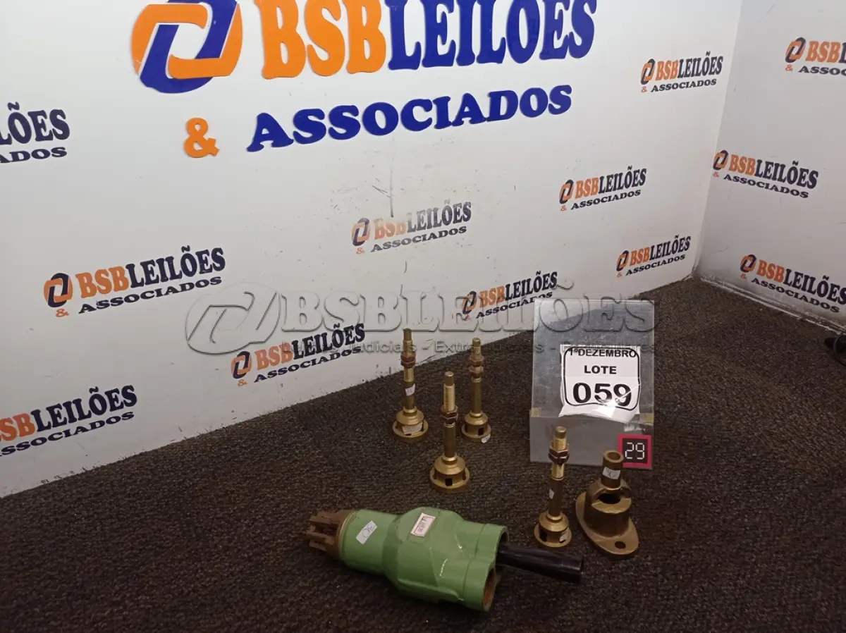 LOTE 059 - 01 INJETOR P/BOMBA DE POÇO. (NO ESTADO) ATENÇÃO! FAZER A VISITAÇÃO ANTES DE ARREMATAR, NÃO SABEMOS SE FUNCIONA. LEILÃO NÃO TEM GARANTIA E NEM DEVOLUÇÃO, SUJEITO A POSSÍVEIS AVARIAS VISÍVEIS/OCULTAS E/OU AUSÊNCIA DE COMPONENTES.