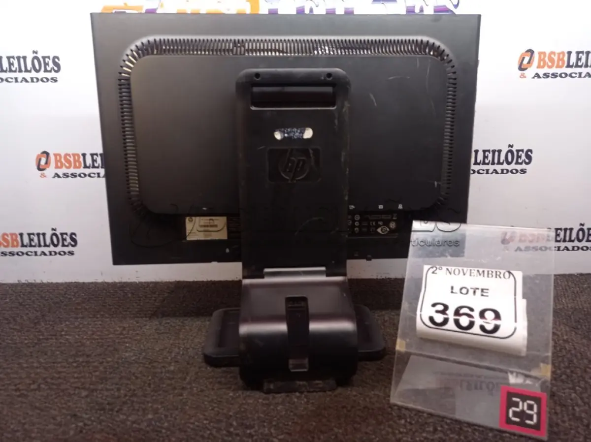 LOTE 369 - 01 MONITOR MARCA HP 22” P/RETIRADA DE PEÇAS. (NO ESTADO) ATENÇÃO! FAZER A VISITAÇÃO ANTES DE ARREMATAR, NÃO SABEMOS SE FUNCIONA. LEILÃO NÃO TEM GARANTIA E NEM DEVOLUÇÃO, SUJEITO A POSSÍVEIS AVARIAS VISÍVEIS/OCULTAS E/OU AUSÊNCIA DE COMPONENTES.