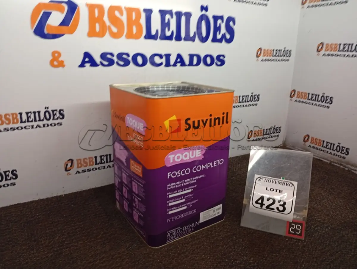LOTE 423 - 01 LATA DE TINTA BRANCO NEVE FOSCO MARCA SUVINIL 18L(NOVO). (NO ESTADO) ATENÇÃO! FAZER A VISITAÇÃO ANTES DE ARREMATAR, NÃO SABEMOS SE FUNCIONA. LEILÃO NÃO TEM GARANTIA E NEM DEVOLUÇÃO, SUJEITO A POSSÍVEIS AVARIAS VISÍVEIS/OCULTAS E/OU AUSÊNCIA DE COMPONENTES.