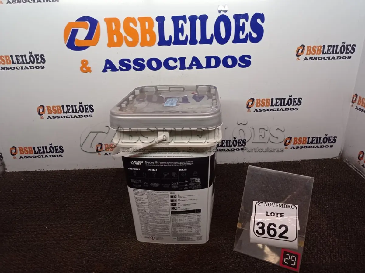 LOTE 362 - 01 LATA DE TINTA FOSCO BRANCO NEVE 18L MARCA SUVINIL(NOVO). (NO ESTADO) ATENÇÃO! FAZER A VISITAÇÃO ANTES DE ARREMATAR, NÃO SABEMOS SE FUNCIONA. LEILÃO NÃO TEM GARANTIA E NEM DEVOLUÇÃO, SUJEITO A POSSÍVEIS AVARIAS VISÍVEIS/OCULTAS E/OU AUSÊNCIA DE COMPONENTES.