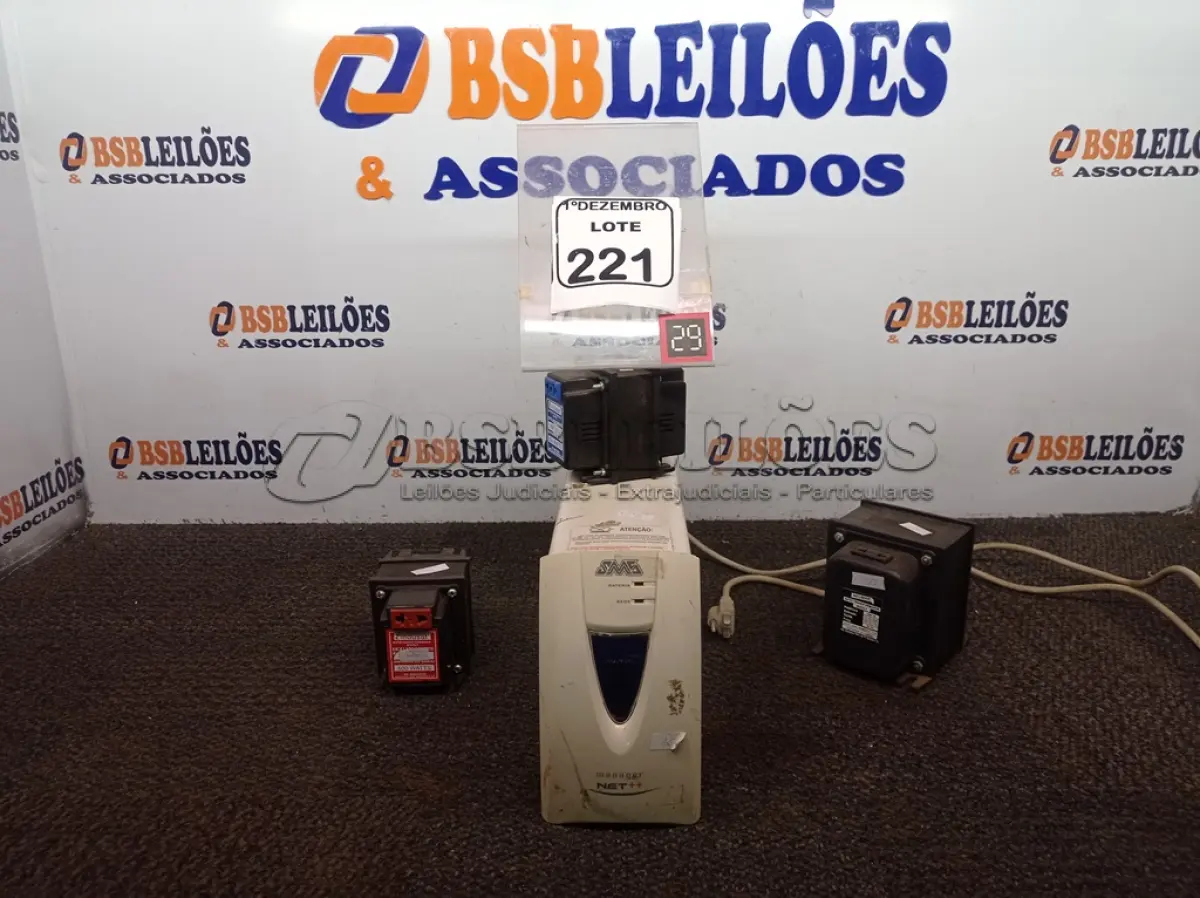 LOTE 221 - 01 NOBREAK E 03 TRANSFORMADORES DE ENERGIA MARCAS E MODELOS DIVERSOS. (NO ESTADO) ATENÇÃO! FAZER A VISITAÇÃO ANTES DE ARREMATAR, NÃO SABEMOS SE FUNCIONA. LEILÃO NÃO TEM GARANTIA E NEM DEVOLUÇÃO, SUJEITO A POSSÍVEIS AVARIAS VISÍVEIS/OCULTAS E/OU AUSÊNCIA DE COMPONENTES.