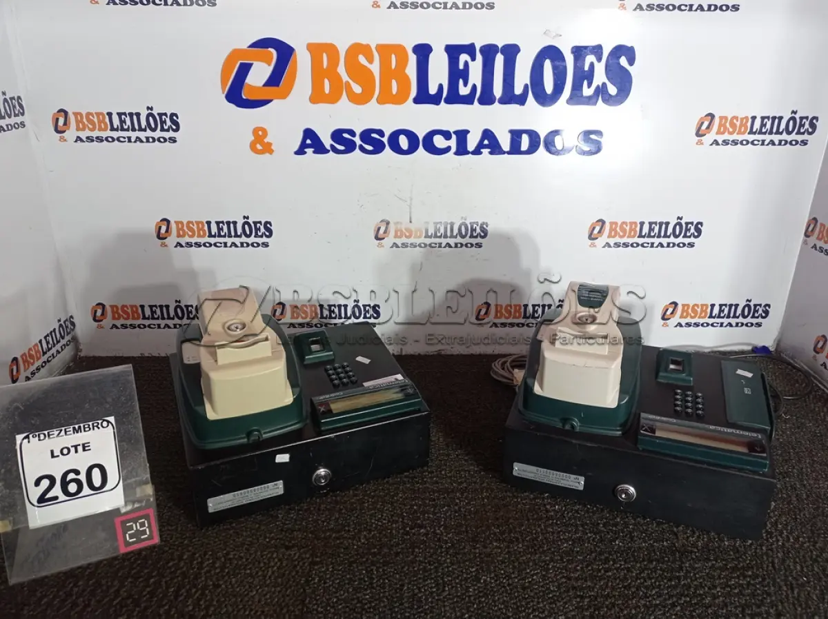 LOTE 260 - 02 RELÓGIOS DE PONTO MARCA CONDINREP. (NO ESTADO) ATENÇÃO! FAZER A VISITAÇÃO ANTES DE ARREMATAR, NÃO SABEMOS SE FUNCIONA. LEILÃO NÃO TEM GARANTIA E NEM DEVOLUÇÃO, SUJEITO A POSSÍVEIS AVARIAS VISÍVEIS/OCULTAS E/OU AUSÊNCIA DE COMPONENTES.