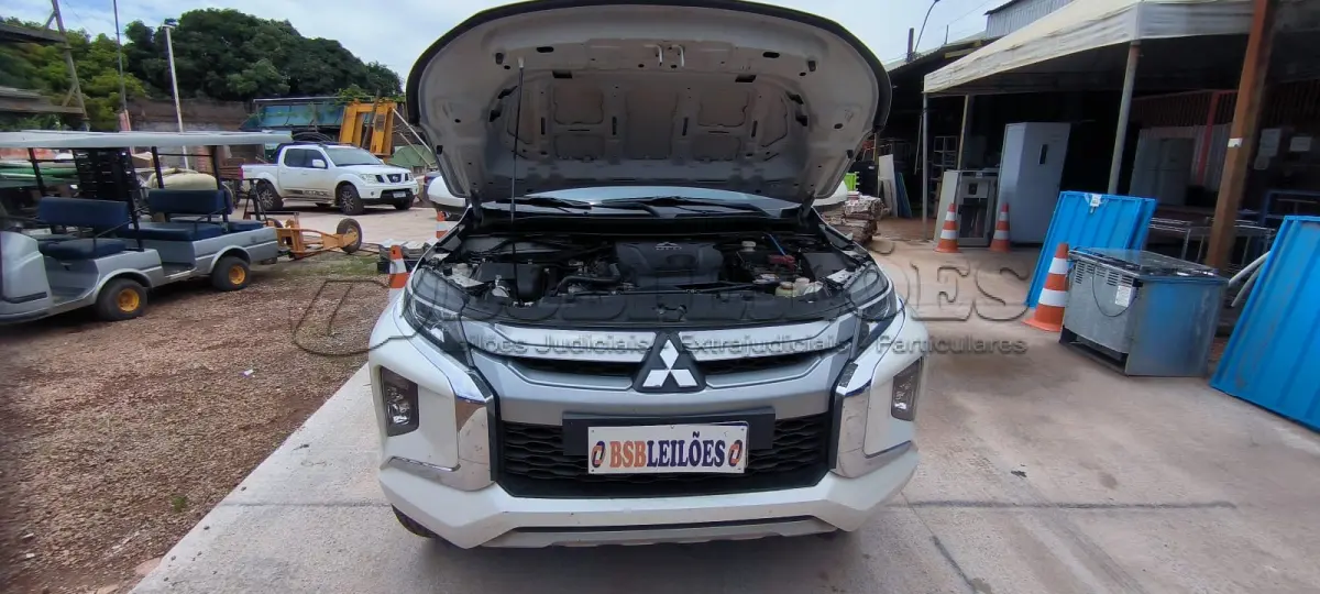 LOTE 001 - 01 MMC/TRITON SPORT GLS AUTOMATICA, COR BRANCA, DIESEL , ANO 2022/2023, 120.000 KM RODADOS (ZERADA) (NO ESTADO)