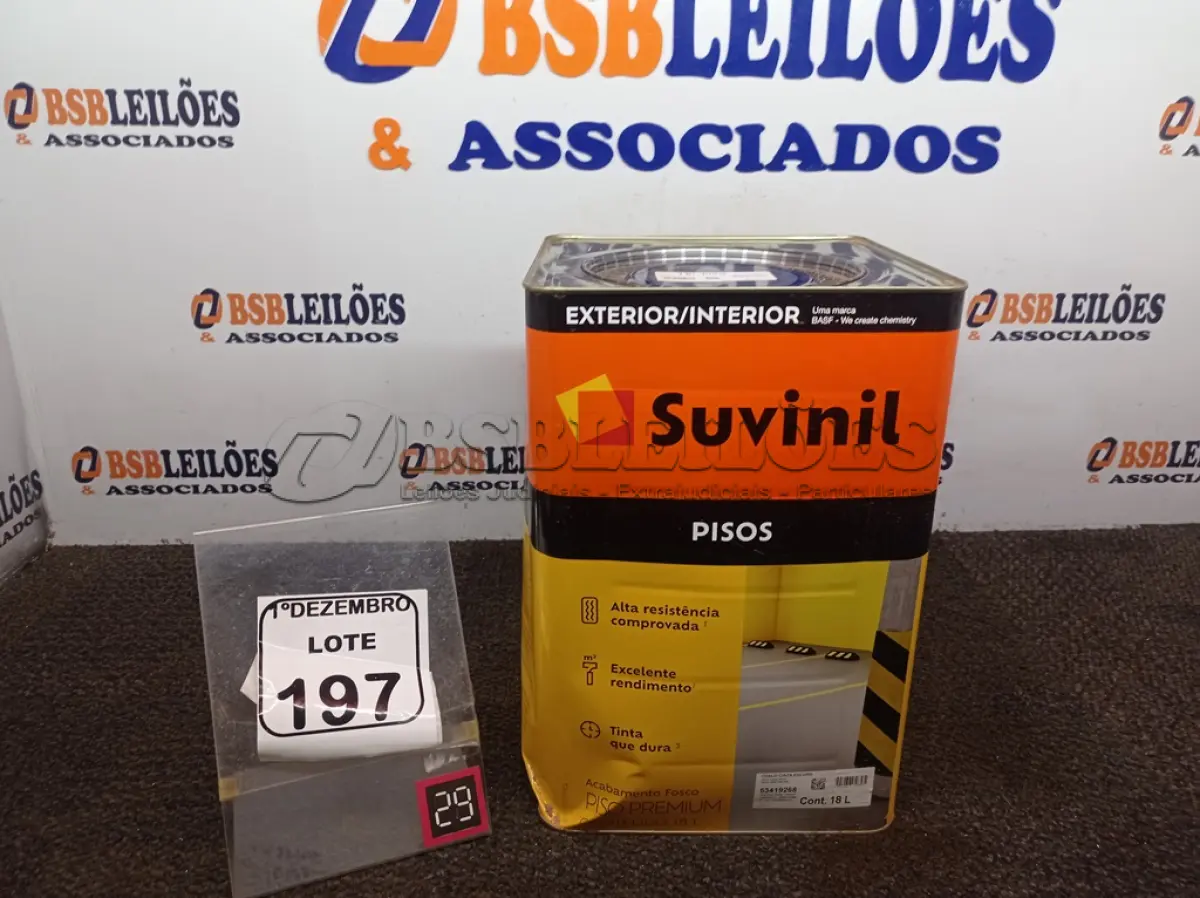 LOTE 197 - 01 LATA DE TINTA MARCA SUVINIL COR CINZA FOSCO ESCURO 18L. (NOVO)(VALIDADE 10/2027) (NO ESTADO) ATENÇÃO! FAZER A VISITAÇÃO ANTES DE ARREMATAR, NÃO SABEMOS SE FUNCIONA. LEILÃO NÃO TEM GARANTIA E NEM DEVOLUÇÃO, SUJEITO A POSSÍVEIS AVARIAS VISÍVEIS/OCULTAS E/OU AUSÊNCIA DE COMPONENTES.