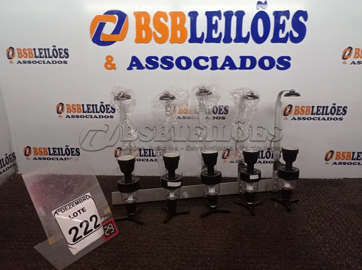 LOTE 222 - 05 DOSADORES DE BEBIDAS. (NO ESTADO) ATENÇÃO! FAZER A VISITAÇÃO ANTES DE ARREMATAR, NÃO SABEMOS SE FUNCIONA. LEILÃO NÃO TEM GARANTIA E NEM DEVOLUÇÃO, SUJEITO A POSSÍVEIS AVARIAS VISÍVEIS/OCULTAS E/OU AUSÊNCIA DE COMPONENTES.