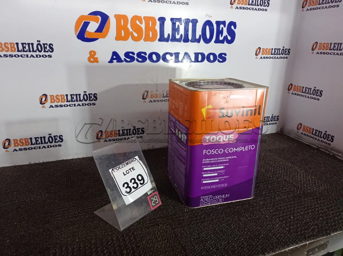 LOTE 339 - 01 LATA DE TINTA MARCA SUVINIL COR BRANCO NEVE ACRÍLICA PREMIUM 18L.(NOVO) (VALIDADE 10/ 2027)(NO ESTADO) ATENÇÃO! FAZER A VISITAÇÃO ANTES DE ARREMATAR, NÃO SABEMOS SE FUNCIONA. LEILÃO NÃO TEM GARANTIA E NEM DEVOLUÇÃO, SUJEITO A POSSÍVEIS AVARIAS VISÍVEIS/OCULTAS E/OU AUSÊNCIA DE COMPONENTES.