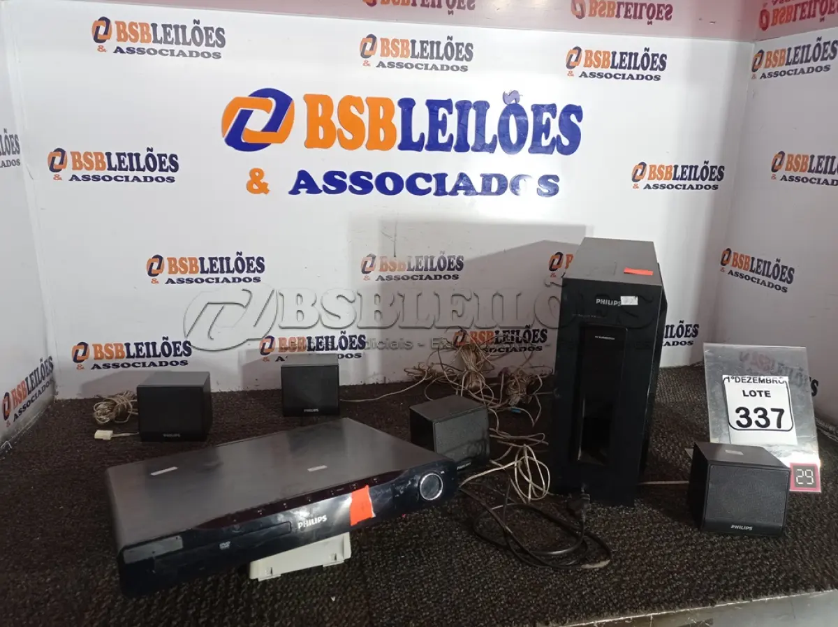 LOTE 337 - 01 HOME-THEATER MARCA PHILIPS. (NO ESTADO) ATENÇÃO! FAZER A VISITAÇÃO ANTES DE ARREMATAR, NÃO SABEMOS SE FUNCIONA. LEILÃO NÃO TEM GARANTIA E NEM DEVOLUÇÃO, SUJEITO A POSSÍVEIS AVARIAS VISÍVEIS/OCULTAS E/OU AUSÊNCIA DE COMPONENTES.