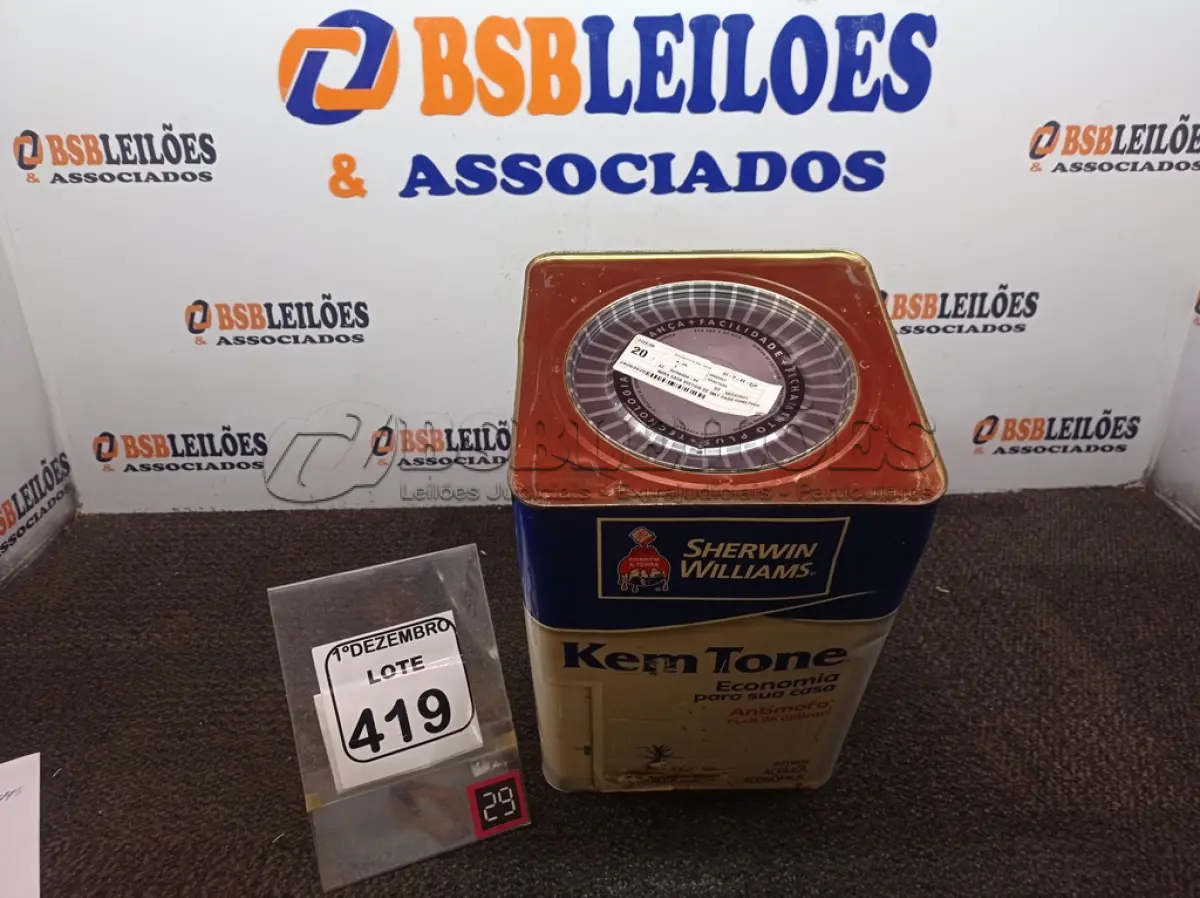 LOTE 419 - 01 LATA DE TINTA SHERWIN WILLIAMS KEM TONE ANTIMOFO 18L.(SEM USO) (NO ESTADO) ATENÇÃO! FAZER A VISITAÇÃO ANTES DE ARREMATAR, NÃO SABEMOS SE FUNCIONA. LEILÃO NÃO TEM GARANTIA E NEM DEVOLUÇÃO, SUJEITO A POSSÍVEIS AVARIAS VISÍVEIS/OCULTAS E/OU AUSÊNCIA DE COMPONENTES.