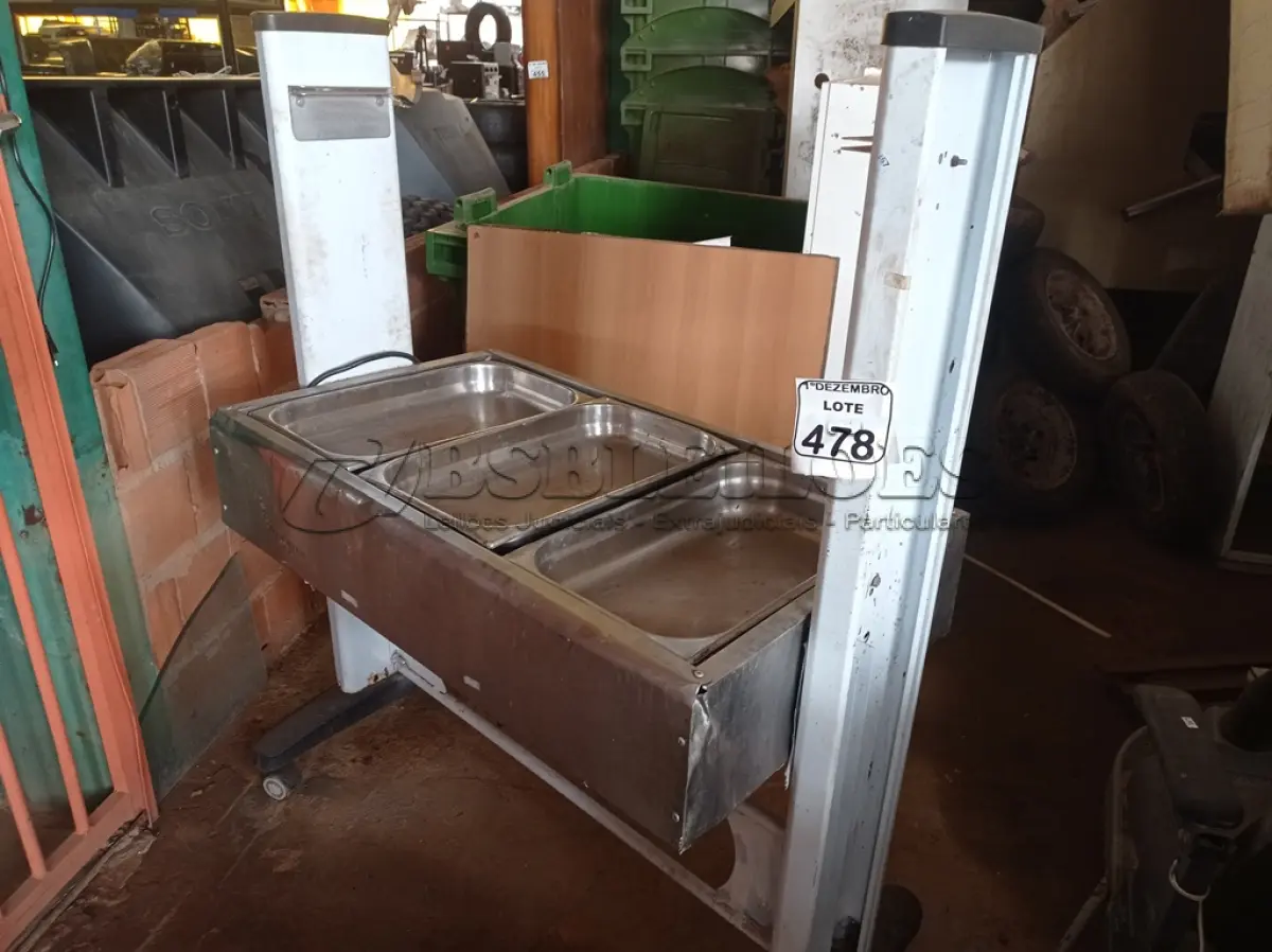 LOTE 478 - 01 SELF-SERVICE INCOMPLETO C/TRÊS CUBAS EM INOX. (NO ESTADO) ATENÇÃO! FAZER A VISITAÇÃO ANTES DE ARREMATAR, NÃO SABEMOS SE FUNCIONA. LEILÃO NÃO TEM GARANTIA E NEM DEVOLUÇÃO, SUJEITO A POSSÍVEIS AVARIAS VISÍVEIS/OCULTAS E/OU AUSÊNCIA DE COMPONENTES.
