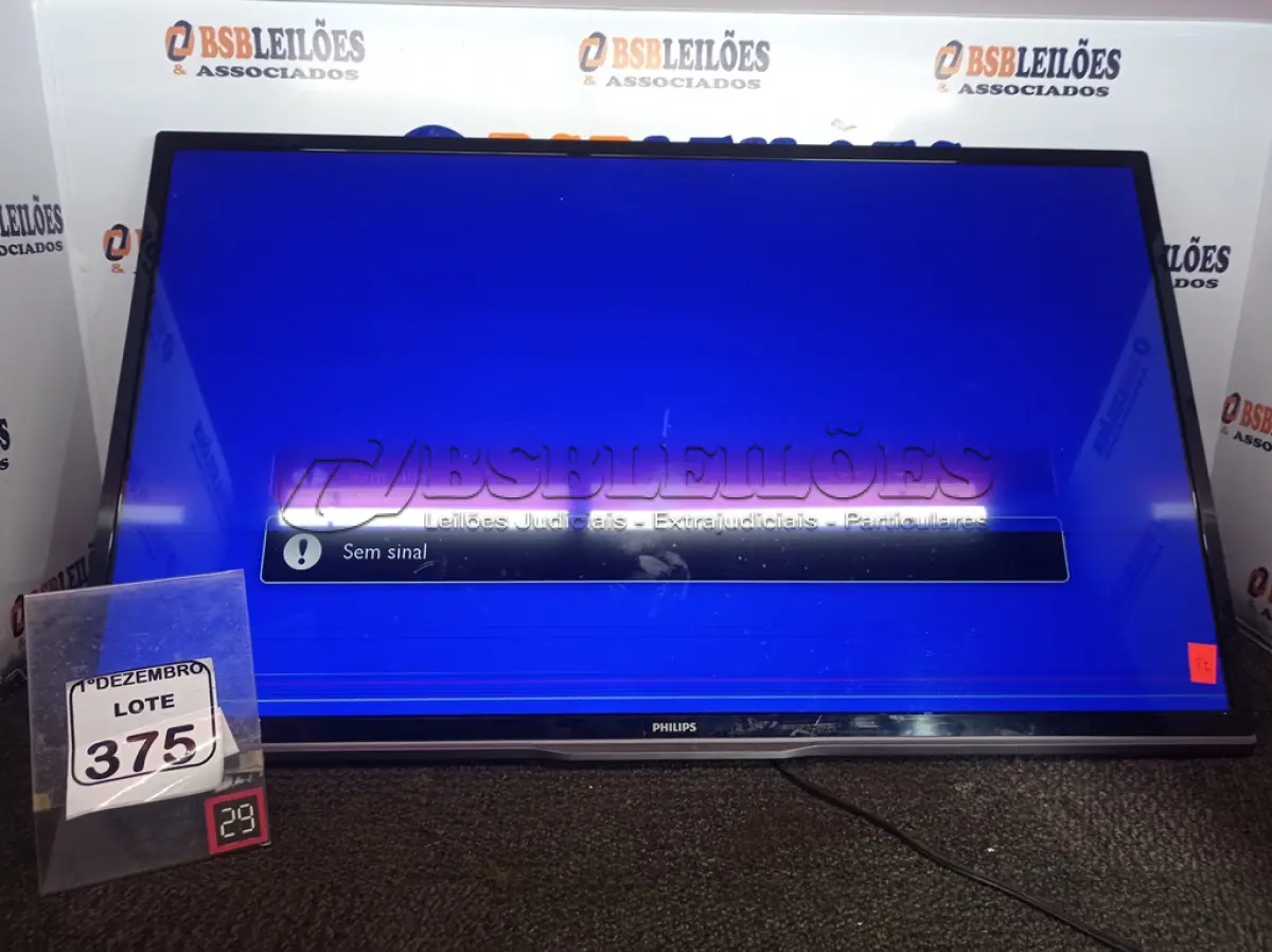 LOTE 375 - 01 TV MARCA PHILIPS 46”. (NO ESTADO) ATENÇÃO! FAZER A VISITAÇÃO ANTES DE ARREMATAR, NÃO SABEMOS SE FUNCIONA. LEILÃO NÃO TEM GARANTIA E NEM DEVOLUÇÃO, SUJEITO A POSSÍVEIS AVARIAS VISÍVEIS/OCULTAS E/OU AUSÊNCIA DE COMPONENTES.