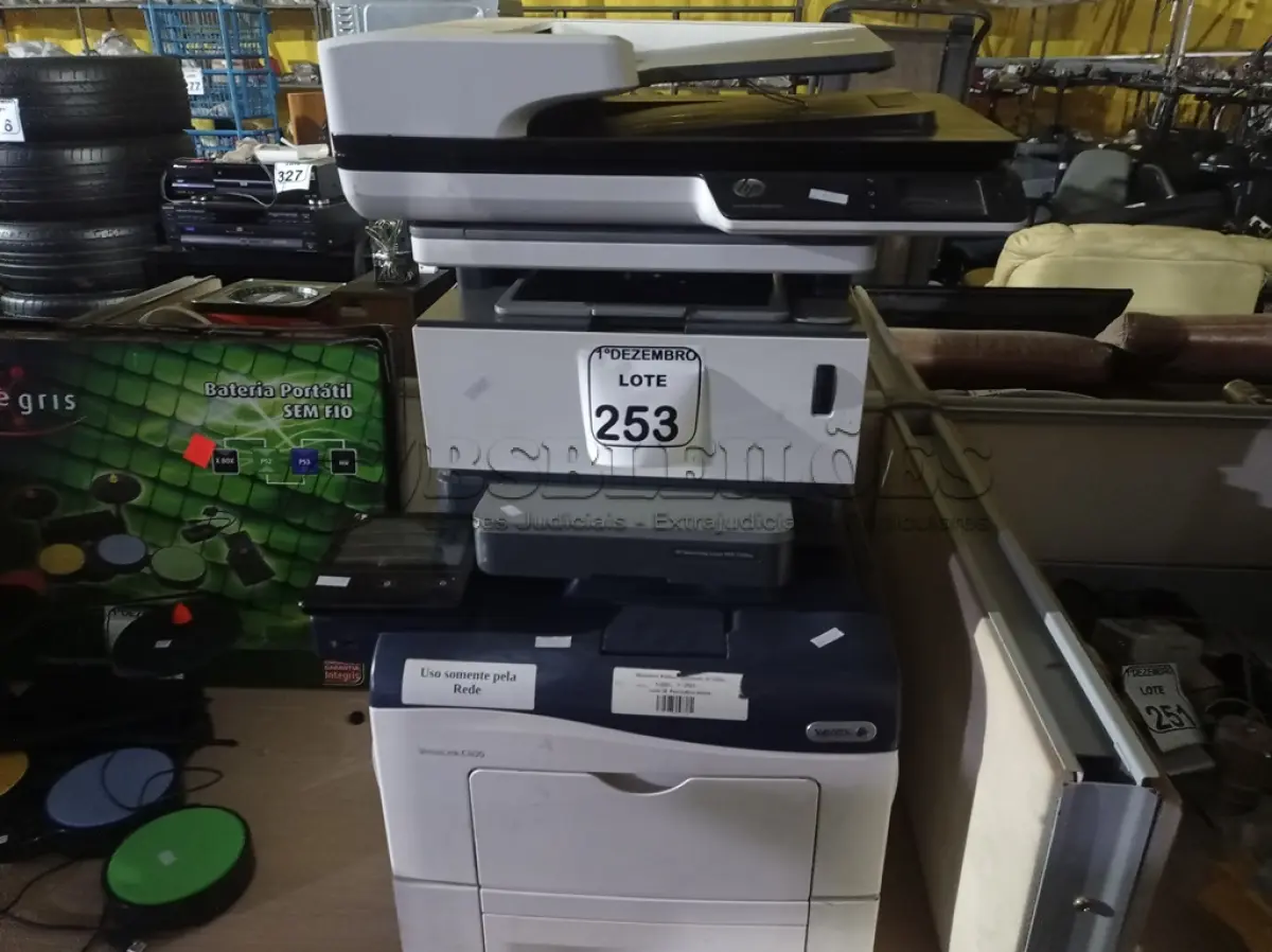 LOTE 253 - 01 IMPRESSORA MARCA XEROX, 01 IMPRESSORA MULTIFUNCIONAL MARCA HP E 01 SCANNER MARCA HP. (NO ESTADO) ATENÇÃO! FAZER A VISITAÇÃO ANTES DE ARREMATAR, NÃO SABEMOS SE FUNCIONA. LEILÃO NÃO TEM GARANTIA E NEM DEVOLUÇÃO, SUJEITO A POSSÍVEIS AVARIAS VISÍVEIS/OCULTAS E/OU AUSÊNCIA DE COMPONENTES.