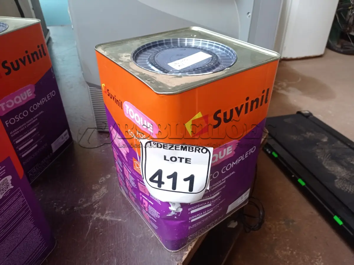LOTE 411 - 01 LATA DE TINTA MARCA SUVINIL COR BRANCO NEVE ACRÍLICA PREMIUM 18L. (VALIDADE 10/2027)(NOVO) (NO ESTADO) ATENÇÃO! FAZER A VISITAÇÃO ANTES DE ARREMATAR, NÃO SABEMOS SE FUNCIONA. LEILÃO NÃO TEM GARANTIA E NEM DEVOLUÇÃO, SUJEITO A POSSÍVEIS AVARIAS VISÍVEIS/OCULTAS E/OU AUSÊNCIA DE COMPONENTES.