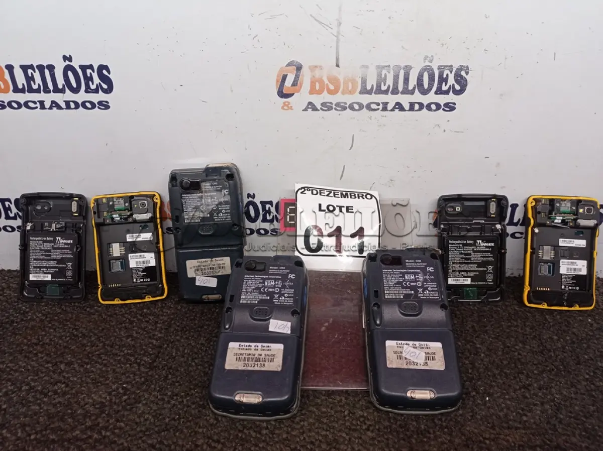 LOTE 011 - 02 GPS MARCA WINMATE E 04 COLETORES DADOS MARCA INTERMEC. (NO ESTADO) ATENÇÃO! FAZER A VISITAÇÃO ANTES DE ARREMATAR, NÃO SABEMOS SE FUNCIONA. LEILÃO NÃO TEM GARANTIA E NEM DEVOLUÇÃO, SUJEITO A POSSÍVEIS AVARIAS VISÍVEIS/OCULTAS E/OU AUSÊNCIA DE COMPONENTES.