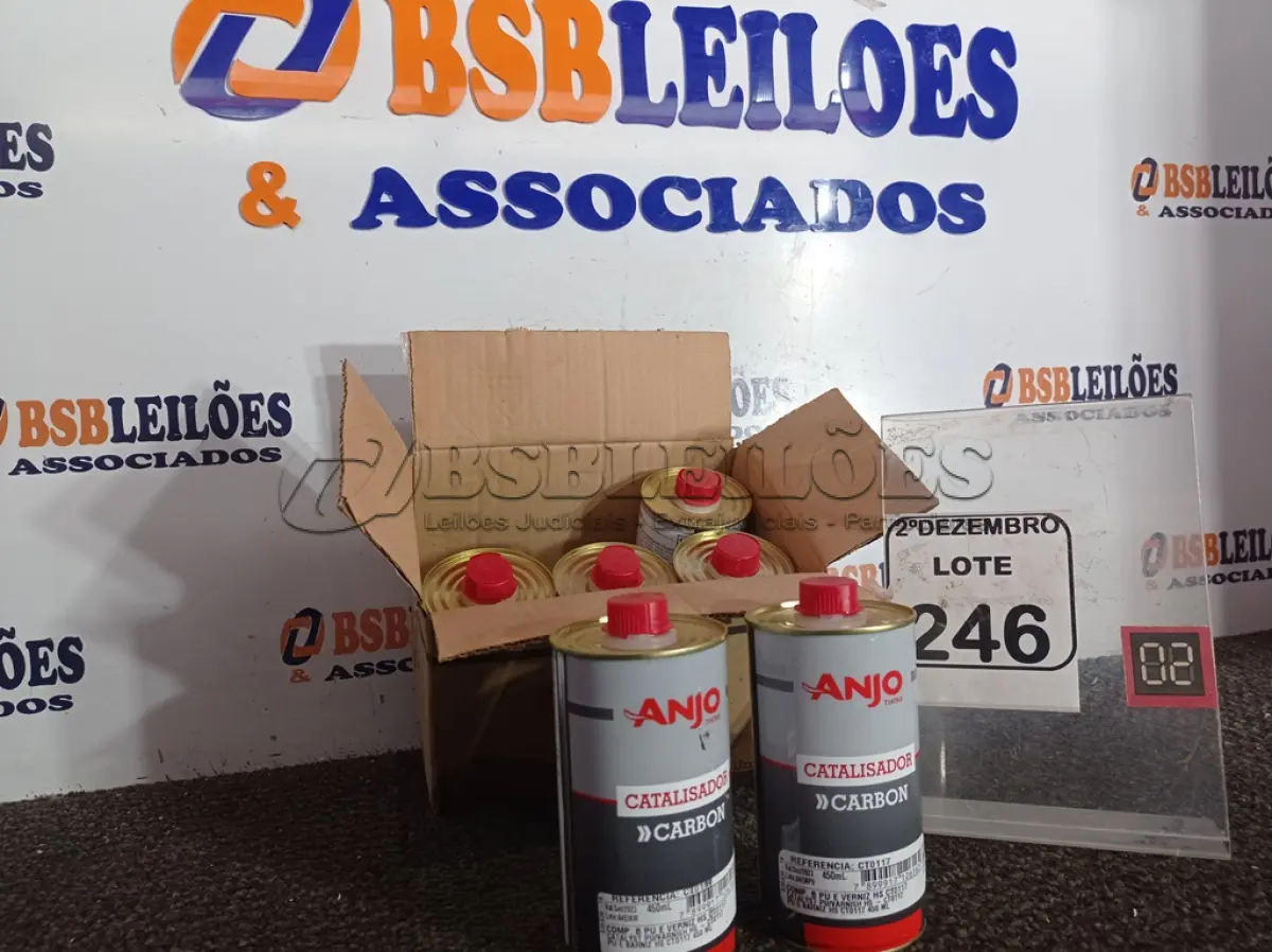 LOTE 246 - 01 CAIXA C/06 CATALISADORES MARCA ANJO CONTENDO 450ML EM CADA LATA(NOVO). (NO ESTADO) ATENÇÃO! FAZER A VISITAÇÃO ANTES DE ARREMATAR, NÃO SABEMOS SE FUNCIONA. LEILÃO NÃO TEM GARANTIA E NEM DEVOLUÇÃO, SUJEITO A POSSÍVEIS AVARIAS VISÍVEIS/OCULTAS E/OU AUSÊNCIA DE COMPONENTES.