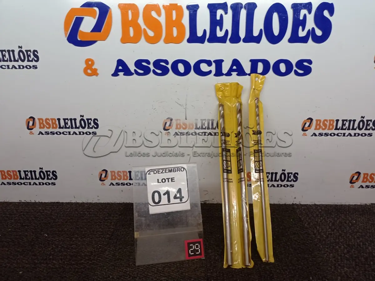 LOTE 014 - 02 BROCAS P/MOURÃO E FIBROCIMENTO ½” 400MM MARCA FERTAK E 01 BROCA P/MOURÃO E FIBROCIMENTO 5/16” 400MM MARCA FERTAK (NOVO). (NO ESTADO) ATENÇÃO! FAZER A VISITAÇÃO ANTES DE ARREMATAR, NÃO SABEMOS SE FUNCIONA. LEILÃO NÃO TEM GARANTIA E NEM DEVOLUÇÃO, SUJEITO A POSSÍVEIS AVARIAS VISÍVEIS/OCULTAS E/OU AUSÊNCIA DE COMPONENTES.