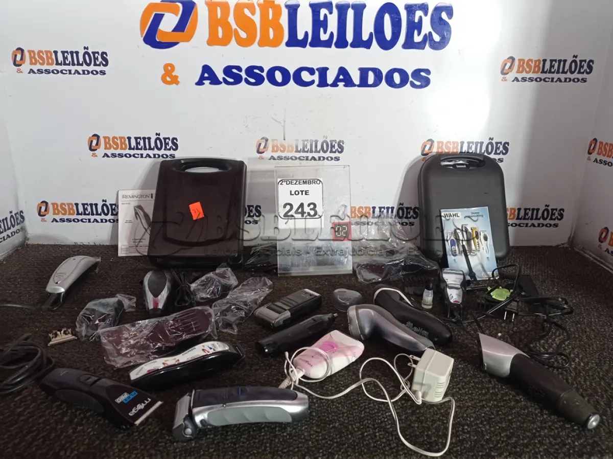 LOTE 243 - 01 LOTE C/VÁRIOS APARELHOS DE BARBEAR E MÁQUINAS DE CORTAR CABELO MARCAS E MODELOS DIVERSOS. (NO ESTADO) ATENÇÃO! FAZER A VISITAÇÃO ANTES DE ARREMATAR, NÃO SABEMOS SE FUNCIONA. LEILÃO NÃO TEM GARANTIA E NEM DEVOLUÇÃO, SUJEITO A POSSÍVEIS AVARIAS VISÍVEIS/OCULTAS E/OU AUSÊNCIA DE COMPONENTES.
