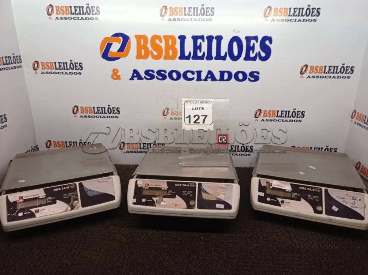 LOTE 127 - 03 BALANÇAS MARCAS E MODELOS DIVERSOS C/AVARIAS. (NO ESTADO) ATENÇÃO! FAZER A VISITAÇÃO ANTES DE ARREMATAR, NÃO SABEMOS SE FUNCIONA. LEILÃO NÃO TEM GARANTIA E NEM DEVOLUÇÃO, SUJEITO A POSSÍVEIS AVARIAS VISÍVEIS/OCULTAS E/OU AUSÊNCIA DE COMPONENTES.
