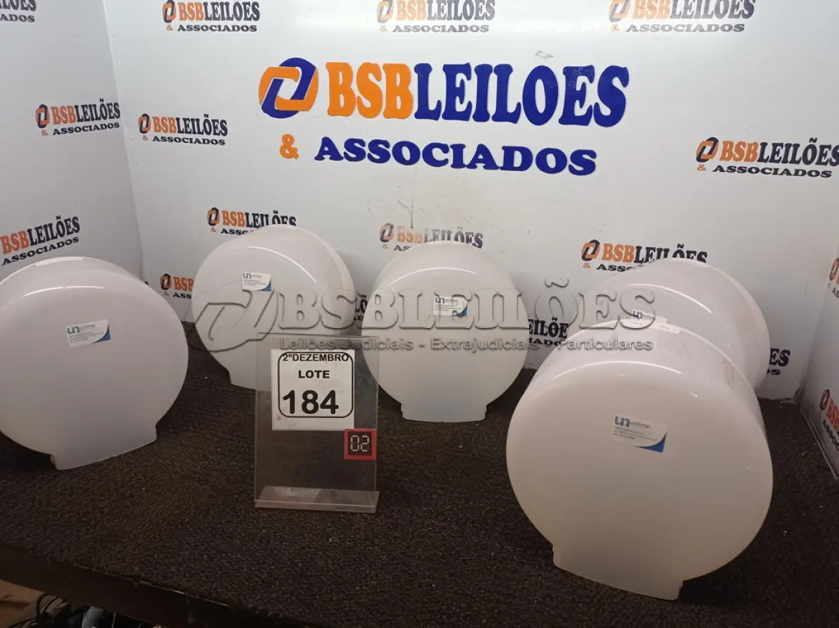 LOTE 184 - 05 DISPENSES P/PAPEL. (NO ESTADO) ATENÇÃO! FAZER A VISITAÇÃO ANTES DE ARREMATAR, NÃO SABEMOS SE FUNCIONA. LEILÃO NÃO TEM GARANTIA E NEM DEVOLUÇÃO, SUJEITO A POSSÍVEIS AVARIAS VISÍVEIS/OCULTAS E/OU AUSÊNCIA DE COMPONENTES.