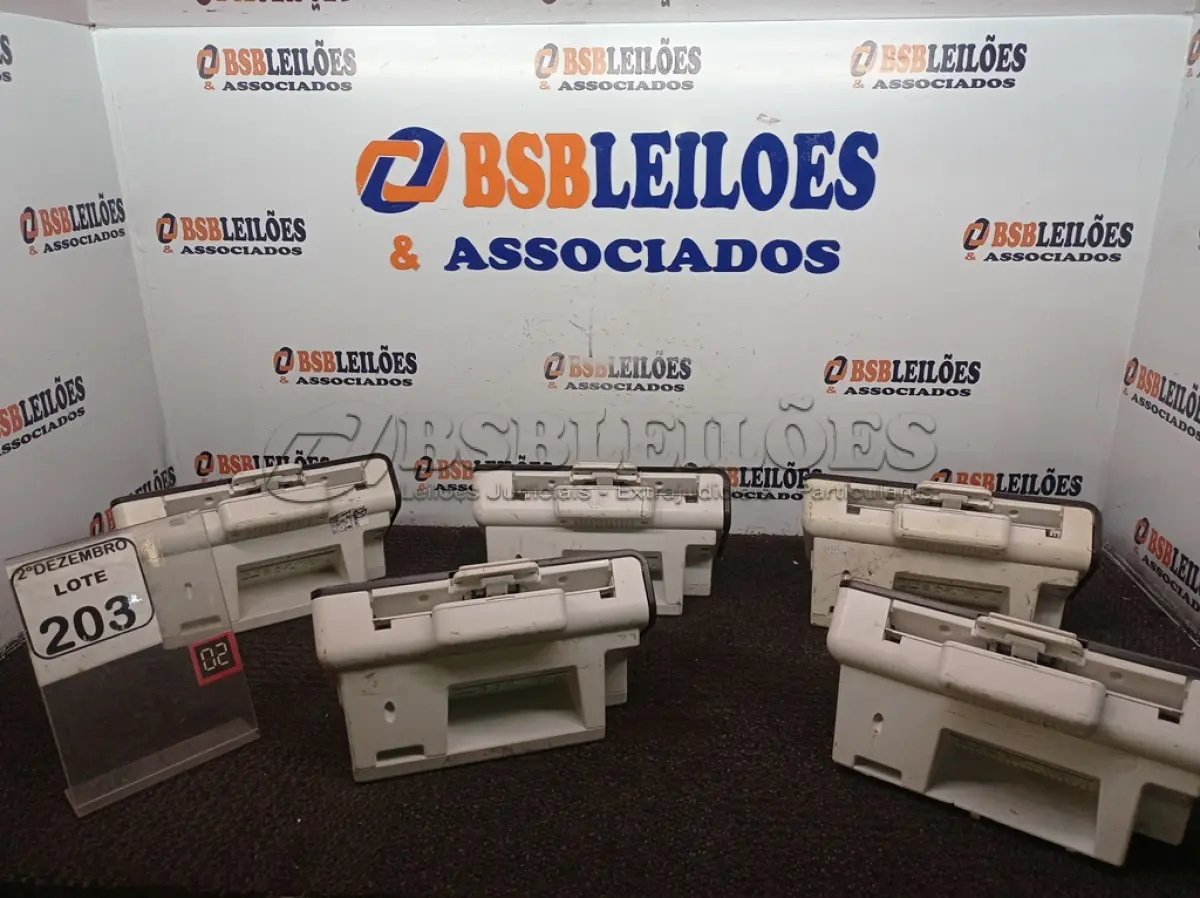 LOTE 203