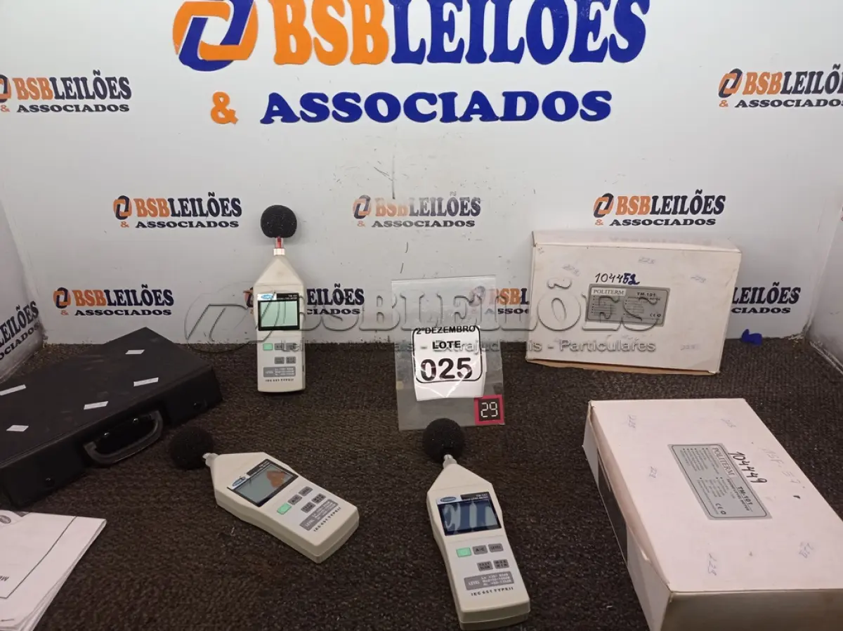 LOTE 025 - 03 MEDIDORES DE NÍVEL DE SOM MARCA POLITERM. (NO ESTADO) ATENÇÃO! FAZER A VISITAÇÃO ANTES DE ARREMATAR, NÃO SABEMOS SE FUNCIONA. LEILÃO NÃO TEM GARANTIA E NEM DEVOLUÇÃO, SUJEITO A POSSÍVEIS AVARIAS VISÍVEIS/OCULTAS E/OU AUSÊNCIA DE COMPONENTES.