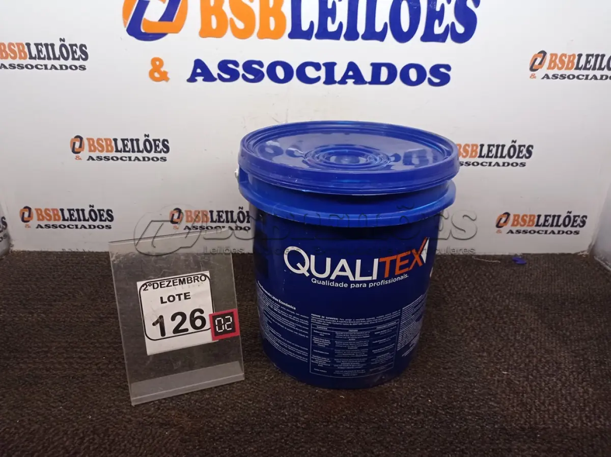 LOTE 126 - 01 GALÃO DE TINTA MARCA QUALITEX. (NO ESTADO) ATENÇÃO! FAZER A VISITAÇÃO ANTES DE ARREMATAR, NÃO SABEMOS SE FUNCIONA. LEILÃO NÃO TEM GARANTIA E NEM DEVOLUÇÃO, SUJEITO A POSSÍVEIS AVARIAS VISÍVEIS/OCULTAS E/OU AUSÊNCIA DE COMPONENTES.