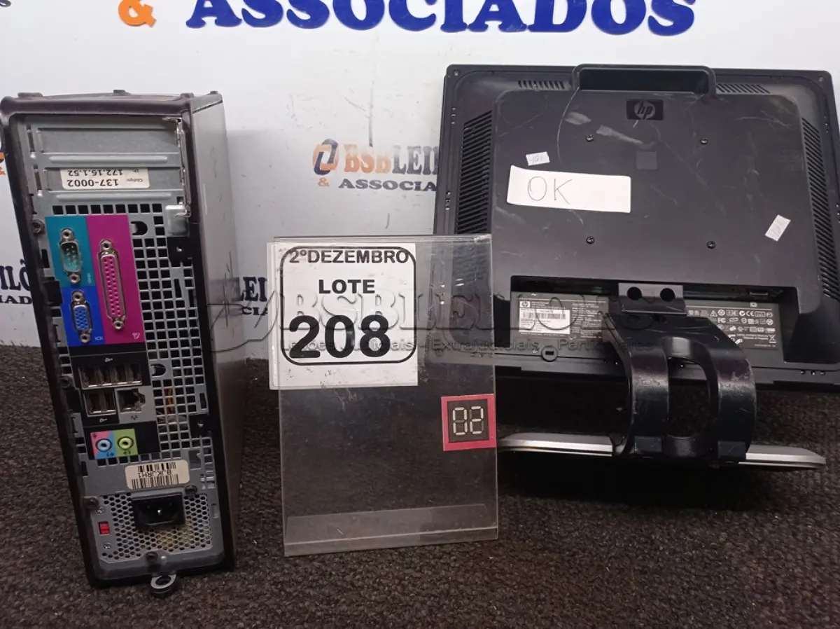 LOTE 208 - 01 CPU MARCA DELL E 01 MONITOR MARCA HP. (NO ESTADO) ATENÇÃO! FAZER A VISITAÇÃO ANTES DE ARREMATAR, NÃO SABEMOS SE FUNCIONA. LEILÃO NÃO TEM GARANTIA E NEM DEVOLUÇÃO, SUJEITO A POSSÍVEIS AVARIAS VISÍVEIS/OCULTAS E/OU AUSÊNCIA DE COMPONENTES.