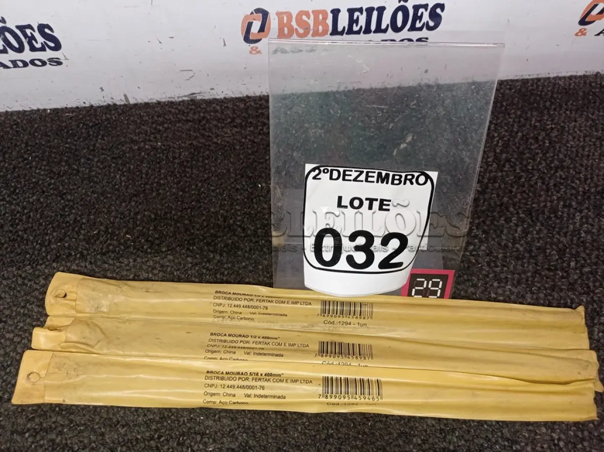 LOTE 032 - 02 BROCAS P/MOURÃO E FIBROCIMENTO ½” 400MM MARCA FERTAK E 01 BROCA P/MOURÃO E FIBROCIMENTO 5/16” 400MM MARCA FERTAK (NOVO). (NO ESTADO) ATENÇÃO! FAZER A VISITAÇÃO ANTES DE ARREMATAR, NÃO SABEMOS SE FUNCIONA. LEILÃO NÃO TEM GARANTIA E NEM DEVOLUÇÃO, SUJEITO A POSSÍVEIS AVARIAS VISÍVEIS/OCULTAS E/OU AUSÊNCIA DE COMPONENTES.