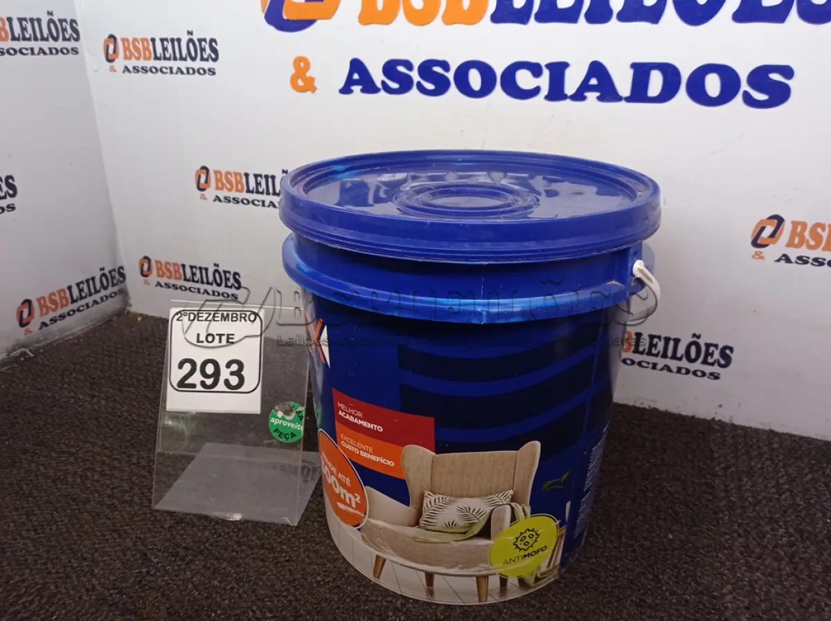 LOTE 293 - 01 GALÃO DE TINTA MARCA QUALITEX. (NO ESTADO) ATENÇÃO! FAZER A VISITAÇÃO ANTES DE ARREMATAR, NÃO SABEMOS SE FUNCIONA. LEILÃO NÃO TEM GARANTIA E NEM DEVOLUÇÃO, SUJEITO A POSSÍVEIS AVARIAS VISÍVEIS/OCULTAS E/OU AUSÊNCIA DE COMPONENTES.