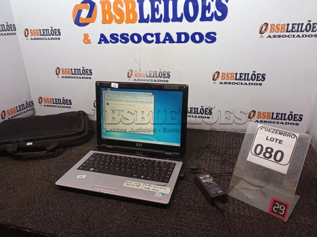LOTE 080 - 01 NOTEBOOK MARCA STI DUAL CORE HD 250GB, 2GB DE MEMÓRIA E WEBCAM C/MALETA E FONTE. (NO ESTADO) ATENÇÃO! FAZER A VISITAÇÃO ANTES DE ARREMATAR, NÃO SABEMOS SE FUNCIONA. LEILÃO NÃO TEM GARANTIA E NEM DEVOLUÇÃO, SUJEITO A POSSÍVEIS AVARIAS VISÍVEIS/OCULTAS E/OU AUSÊNCIA DE COMPONENTES.