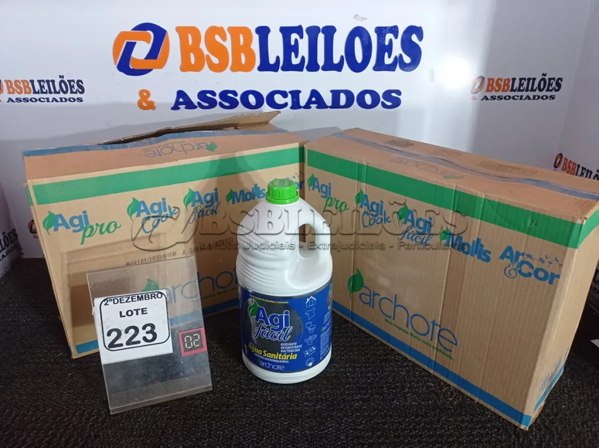 LOTE 223 - 02 CAIXAS C/03 GALÕES DE ÁGUA SANITÁRIA DE 5L CADA, MARCA AGI FÁCIL. (NO ESTADO) ATENÇÃO! FAZER A VISITAÇÃO ANTES DE ARREMATAR, NÃO SABEMOS SE FUNCIONA. LEILÃO NÃO TEM GARANTIA E NEM DEVOLUÇÃO, SUJEITO A POSSÍVEIS AVARIAS VISÍVEIS/OCULTAS E/OU AUSÊNCIA DE COMPONENTES.