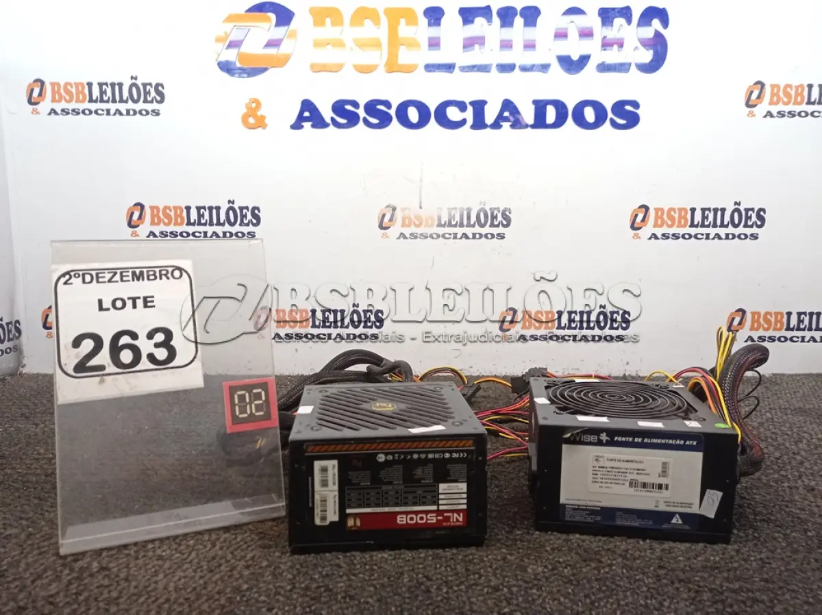 LOTE 263 - 02 FONTES DE ALIMENTAÇÃO P/PC MARCAS E MODELOS DIVERSOS. (NO ESTADO) ATENÇÃO! FAZER A VISITAÇÃO ANTES DE ARREMATAR, NÃO SABEMOS SE FUNCIONA. LEILÃO NÃO TEM GARANTIA E NEM DEVOLUÇÃO, SUJEITO A POSSÍVEIS AVARIAS VISÍVEIS/OCULTAS E/OU AUSÊNCIA DE COMPONENTES.