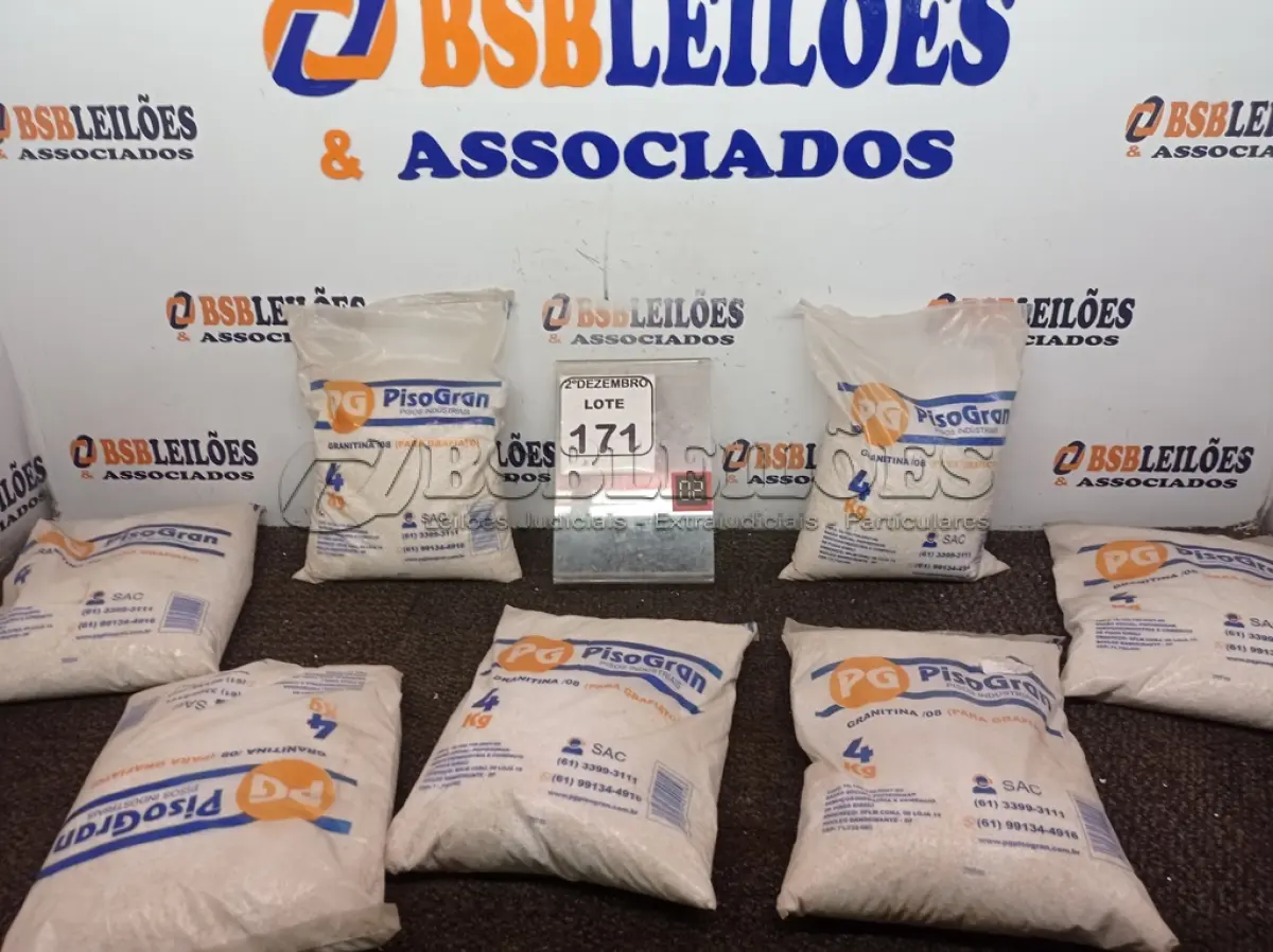 LOTE 171 - 07 PACOTES DE GRANITINA 4KG CADA N°8 P/GRAFIATO (NOVO). (NO ESTADO) ATENÇÃO! FAZER A VISITAÇÃO ANTES DE ARREMATAR, NÃO SABEMOS SE FUNCIONA. LEILÃO NÃO TEM GARANTIA E NEM DEVOLUÇÃO, SUJEITO A POSSÍVEIS AVARIAS VISÍVEIS/OCULTAS E/OU AUSÊNCIA DE COMPONENTES.