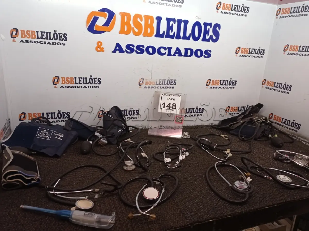 LOTE 148 - 01 LOTE C/VÁRIOS MEDIDORES DE PRESSÃO. (NO ESTADO) ATENÇÃO! FAZER A VISITAÇÃO ANTES DE ARREMATAR, NÃO SABEMOS SE FUNCIONA. LEILÃO NÃO TEM GARANTIA E NEM DEVOLUÇÃO, SUJEITO A POSSÍVEIS AVARIAS VISÍVEIS/OCULTAS E/OU AUSÊNCIA DE COMPONENTES.