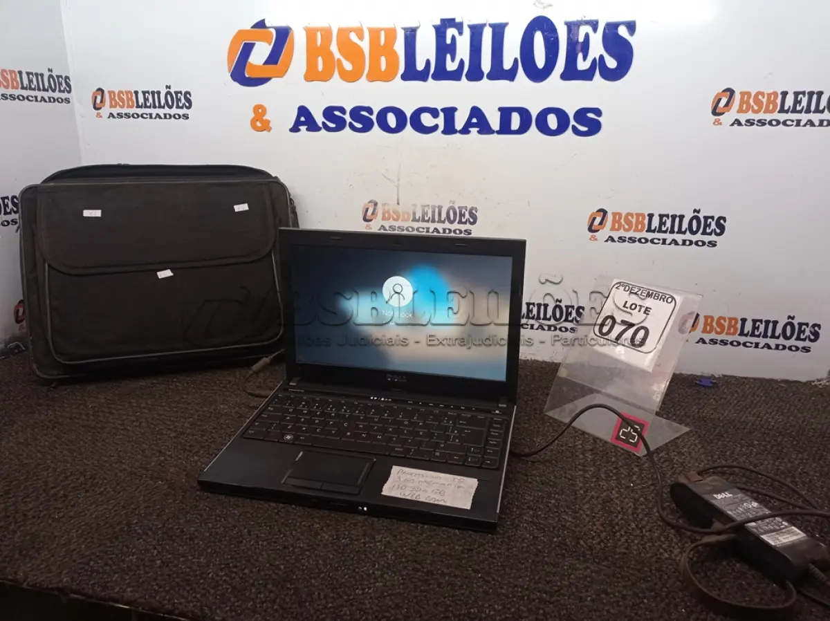 LOTE 070 - 01 NOTEBOOK MARCA DELL I5 HD320GB, 3GB DE MEMÓRIA E WEBCAM C/MALETA E FONTE. (NO ESTADO) ATENÇÃO! FAZER A VISITAÇÃO ANTES DE ARREMATAR, NÃO SABEMOS SE FUNCIONA. LEILÃO NÃO TEM GARANTIA E NEM DEVOLUÇÃO, SUJEITO A POSSÍVEIS AVARIAS VISÍVEIS/OCULTAS E/OU AUSÊNCIA DE COMPONENTES.