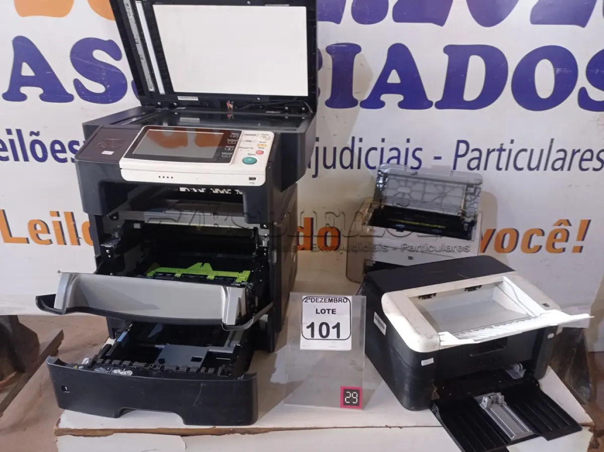 LOTE 101 - 03 IMPRESSORAS SENDO 01 MULTIFUNCIONAL MARCA KONICA MINOLTA. (NO ESTADO) ATENÇÃO! FAZER A VISITAÇÃO ANTES DE ARREMATAR, NÃO SABEMOS SE FUNCIONA. LEILÃO NÃO TEM GARANTIA E NEM DEVOLUÇÃO, SUJEITO A POSSÍVEIS AVARIAS VISÍVEIS/OCULTAS E/OU AUSÊNCIA DE COMPONENTES.