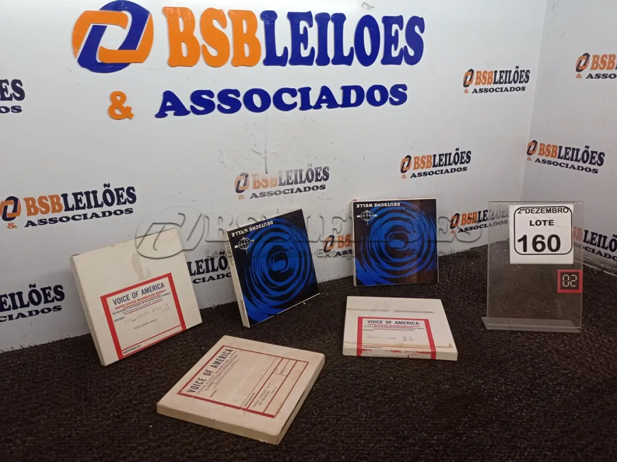 LOTE 160 - 05 FITAS P/GRAVADOR DE ROLOS ANTIGAS. (NO ESTADO) ATENÇÃO! FAZER A VISITAÇÃO ANTES DE ARREMATAR, NÃO SABEMOS SE FUNCIONA. LEILÃO NÃO TEM GARANTIA E NEM DEVOLUÇÃO, SUJEITO A POSSÍVEIS AVARIAS VISÍVEIS/OCULTAS E/OU AUSÊNCIA DE COMPONENTES.
