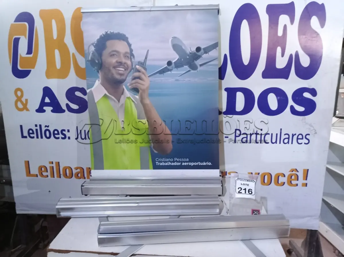 LOTE 216 - 01 LOTE C/VÁRIOS PAINÉIS DE ALUMÍNIO P/PROPAGANDA. (NO ESTADO) ATENÇÃO! FAZER A VISITAÇÃO ANTES DE ARREMATAR, NÃO SABEMOS SE FUNCIONA. LEILÃO NÃO TEM GARANTIA E NEM DEVOLUÇÃO, SUJEITO A POSSÍVEIS AVARIAS VISÍVEIS/OCULTAS E/OU AUSÊNCIA DE COMPONENTES.