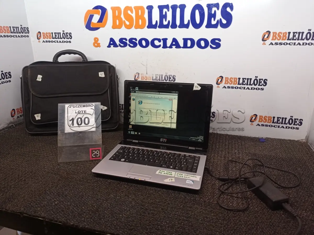 LOTE 100 - 01 NOTEBOOK MARCA STI DUAL CORE HD 250GB, 2GB DE MEMÓRIA E WEBCAM C/MALETA E FONTE. (NO ESTADO) ATENÇÃO! FAZER A VISITAÇÃO ANTES DE ARREMATAR, NÃO SABEMOS SE FUNCIONA. LEILÃO NÃO TEM GARANTIA E NEM DEVOLUÇÃO, SUJEITO A POSSÍVEIS AVARIAS VISÍVEIS/OCULTAS E/OU AUSÊNCIA DE COMPONENTES.