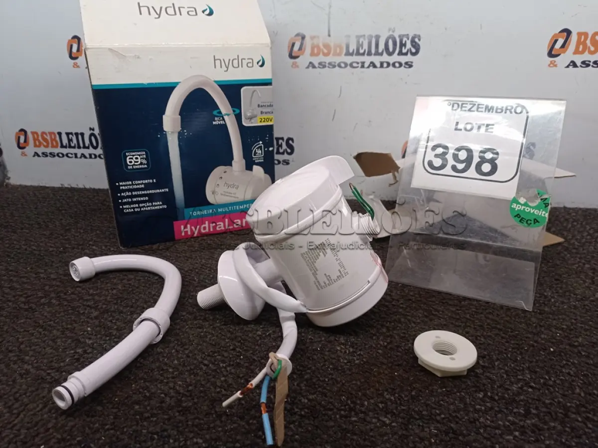 LOTE 398 - 01 TORNEIRA HYDRA MULTI-TEMPERATURA P/ BANCADA 220V. (NO ESTADO) ATENÇÃO! FAZER A VISITAÇÃO ANTES DE ARREMATAR, NÃO SABEMOS SE FUNCIONA. LEILÃO NÃO TEM GARANTIA E NEM DEVOLUÇÃO, SUJEITO A POSSÍVEIS AVARIAS VISÍVEIS/OCULTAS E/OU AUSÊNCIA DE COMPONENTES.