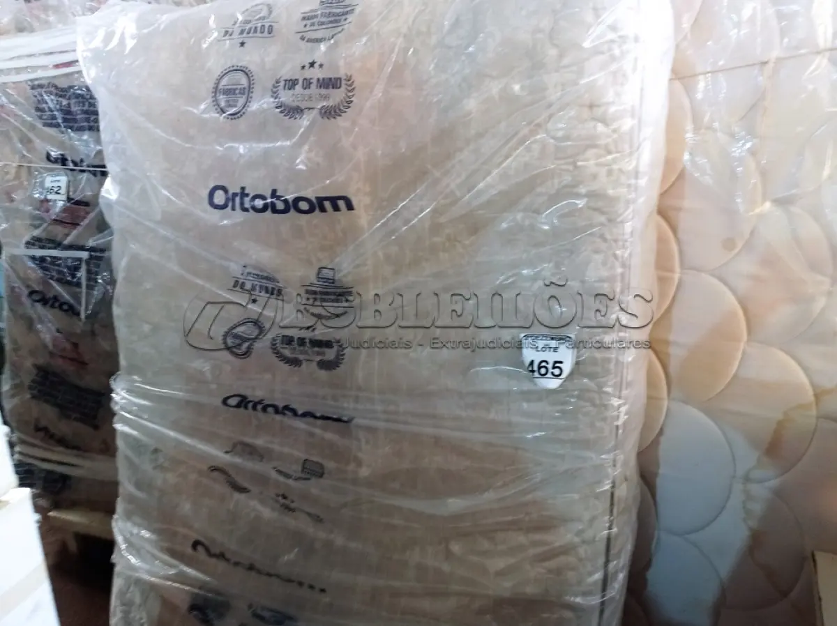 LOTE 465 - 01 COLCHÃO DE CASAL. (NO ESTADO) ATENÇÃO! FAZER A VISITAÇÃO ANTES DE ARREMATAR, NÃO SABEMOS SE FUNCIONA. LEILÃO NÃO TEM GARANTIA E NEM DEVOLUÇÃO, SUJEITO A POSSÍVEIS AVARIAS VISÍVEIS/OCULTAS E/OU AUSÊNCIA DE COMPONENTES.