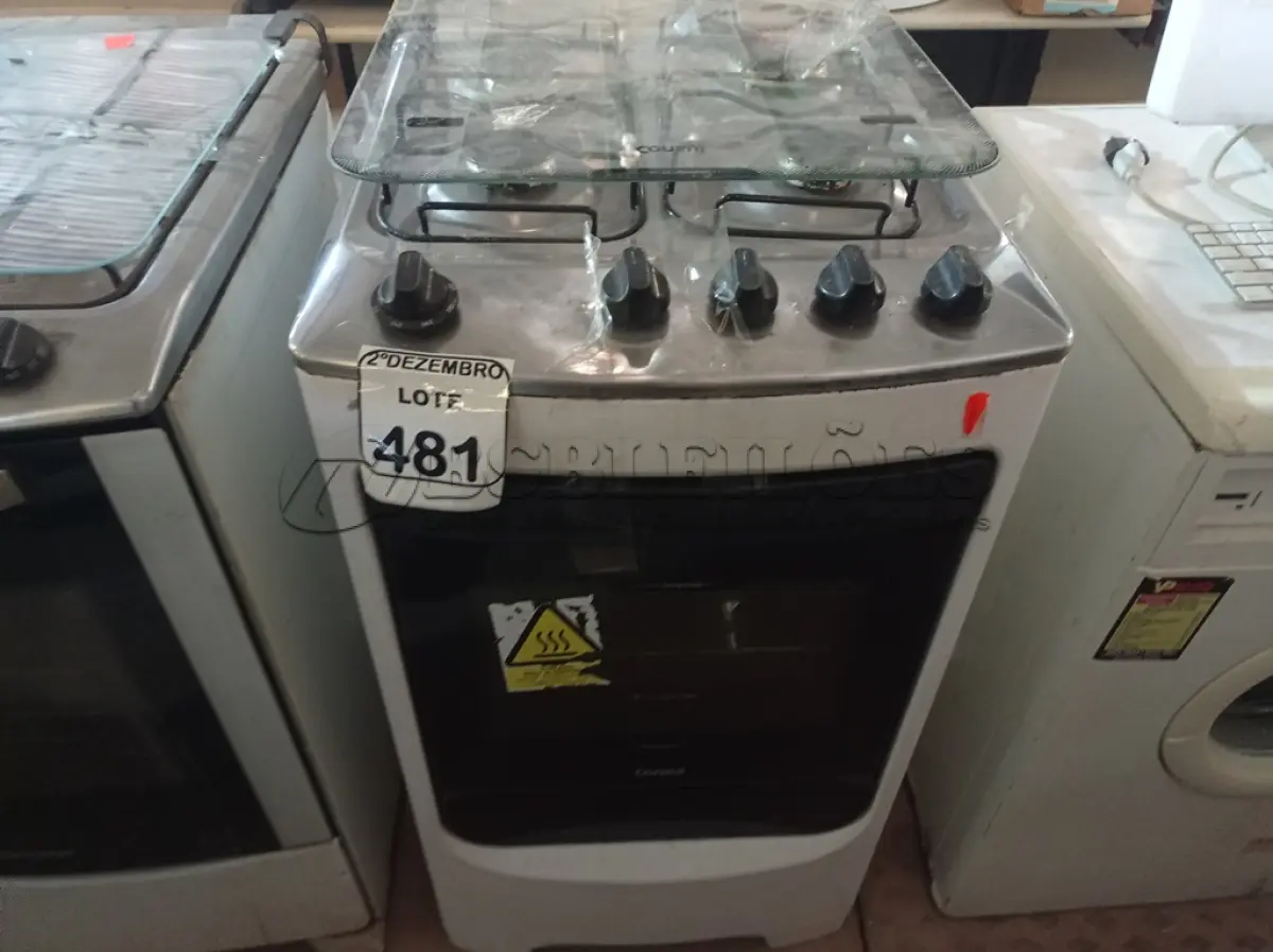 LOTE 481 - 01 FOGÃO A GÁS 04 BOCAS MARCA CONSUL. (NO ESTADO) ATENÇÃO! FAZER A VISITAÇÃO ANTES DE ARREMATAR, NÃO SABEMOS SE FUNCIONA. LEILÃO NÃO TEM GARANTIA E NEM DEVOLUÇÃO, SUJEITO A POSSÍVEIS AVARIAS VISÍVEIS/OCULTAS E/OU AUSÊNCIA DE COMPONENTES.