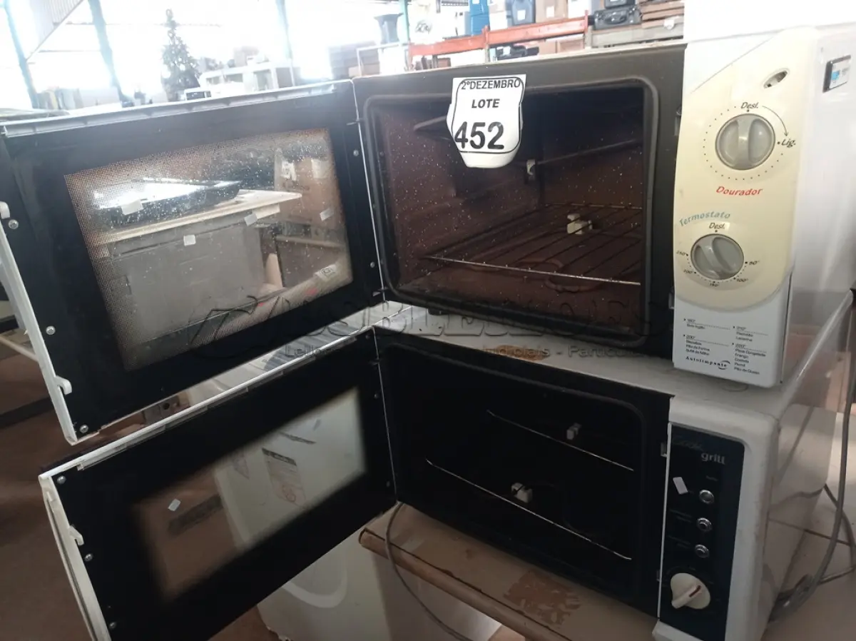 LOTE 452 - 02 FORNOS ELÉTRICOS MARCA FISCHER C/AVARIAS. (NO ESTADO) ATENÇÃO! FAZER A VISITAÇÃO ANTES DE ARREMATAR, NÃO SABEMOS SE FUNCIONA. LEILÃO NÃO TEM GARANTIA E NEM DEVOLUÇÃO, SUJEITO A POSSÍVEIS AVARIAS VISÍVEIS/OCULTAS E/OU AUSÊNCIA DE COMPONENTES.