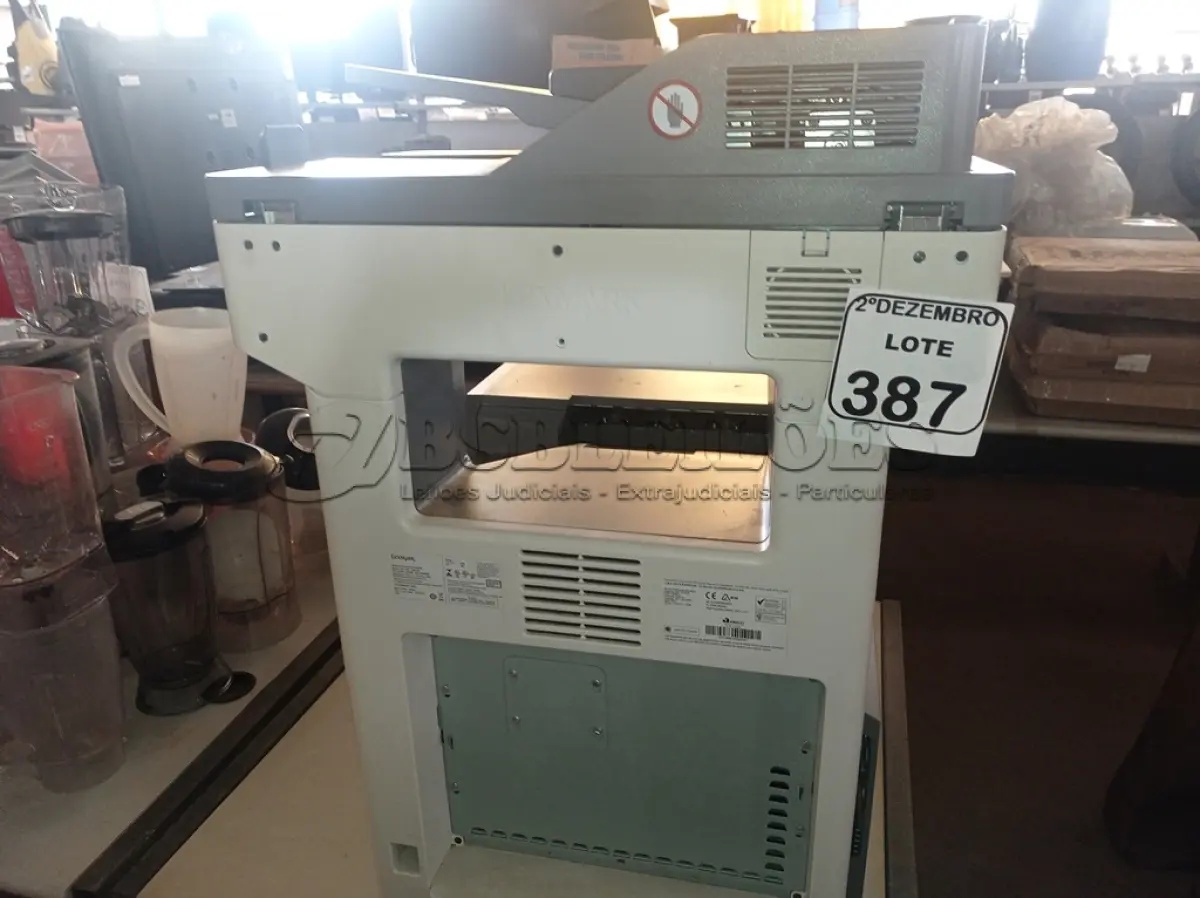 LOTE 387 - 01 IMPRESSORA MULTIFUNCIONAL MODELO X748DE MARCA LEXMARK. (NO ESTADO) ATENÇÃO! FAZER A VISITAÇÃO ANTES DE ARREMATAR, NÃO SABEMOS SE FUNCIONA. LEILÃO NÃO TEM GARANTIA E NEM DEVOLUÇÃO, SUJEITO A POSSÍVEIS AVARIAS VISÍVEIS/OCULTAS E/OU AUSÊNCIA DE COMPONENTES.