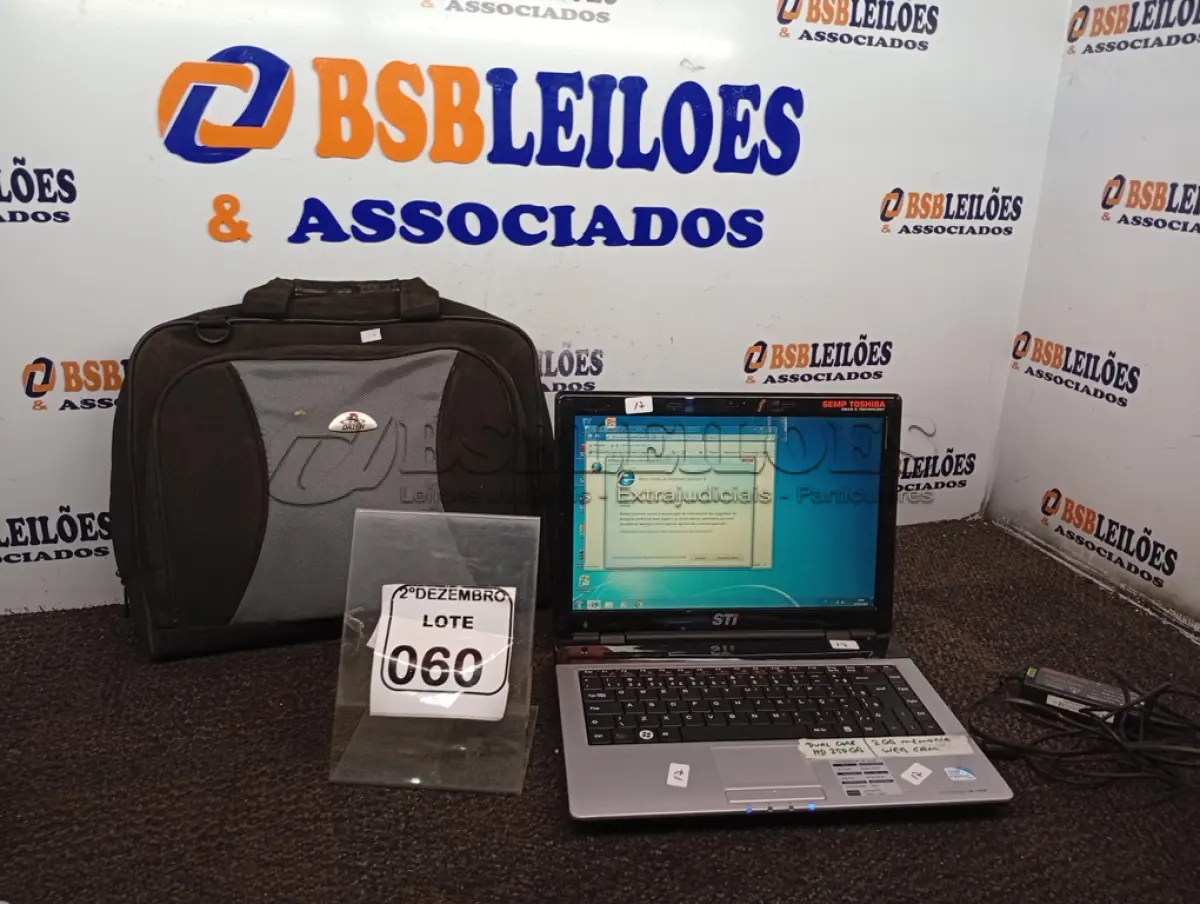 LOTE 060 - 01 NOTEBOOK MARCA STI DUAL CORE HD 250GB, 2GB DE MEMÓRIA E WEBCAM C/MALETA E FONTE. (NO ESTADO) ATENÇÃO! FAZER A VISITAÇÃO ANTES DE ARREMATAR, NÃO SABEMOS SE FUNCIONA. LEILÃO NÃO TEM GARANTIA E NEM DEVOLUÇÃO, SUJEITO A POSSÍVEIS AVARIAS VISÍVEIS/OCULTAS E/OU AUSÊNCIA DE COMPONENTES.