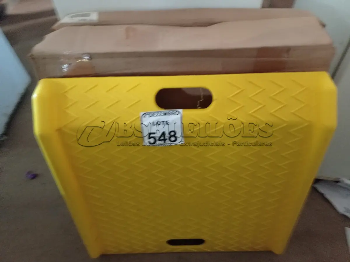LOTE 548 - 02 RAMPAS PORTÁTIL. (NO ESTADO) ATENÇÃO! FAZER A VISITAÇÃO ANTES DE ARREMATAR, NÃO SABEMOS SE FUNCIONA. LEILÃO NÃO TEM GARANTIA E NEM DEVOLUÇÃO, SUJEITO A POSSÍVEIS AVARIAS VISÍVEIS/OCULTAS E/OU AUSÊNCIA DE COMPONENTES.