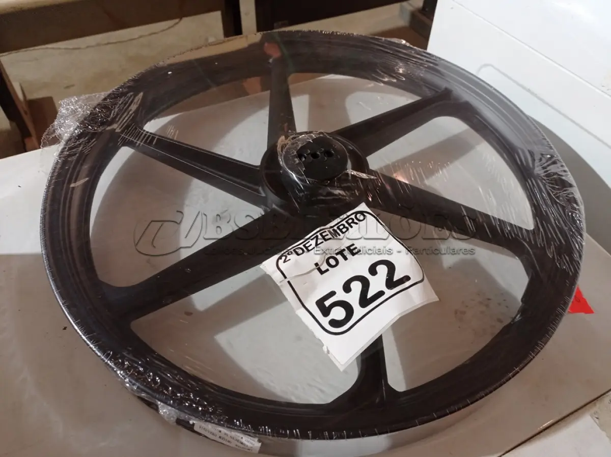 LOTE 522 - 01 RODA P/MOTO CG ARO “17 PARA QUALQUER CG (NOVO). (NO ESTADO) ATENÇÃO! FAZER A VISITAÇÃO ANTES DE ARREMATAR, NÃO SABEMOS SE FUNCIONA. LEILÃO NÃO TEM GARANTIA E NEM DEVOLUÇÃO, SUJEITO A POSSÍVEIS AVARIAS VISÍVEIS/OCULTAS E/OU AUSÊNCIA DE COMPONENTES.