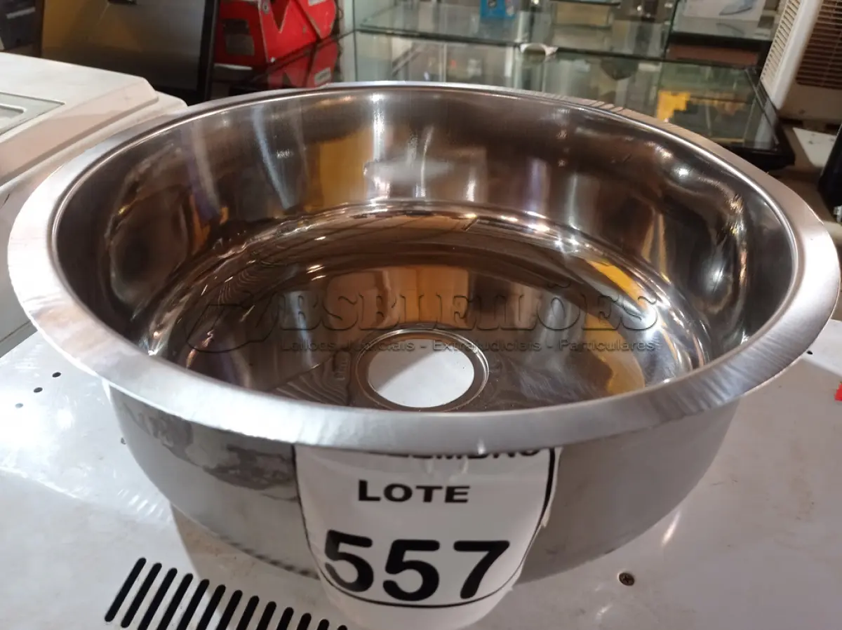 LOTE 557 - 01 CUBA INOX N38 ACO 430 38X12 FABRINOX(NOVO). (NO ESTADO) ATENÇÃO! FAZER A VISITAÇÃO ANTES DE ARREMATAR, NÃO SABEMOS SE FUNCIONA. LEILÃO NÃO TEM GARANTIA E NEM DEVOLUÇÃO, SUJEITO A POSSÍVEIS AVARIAS VISÍVEIS/OCULTAS E/OU AUSÊNCIA DE COMPONENTES.